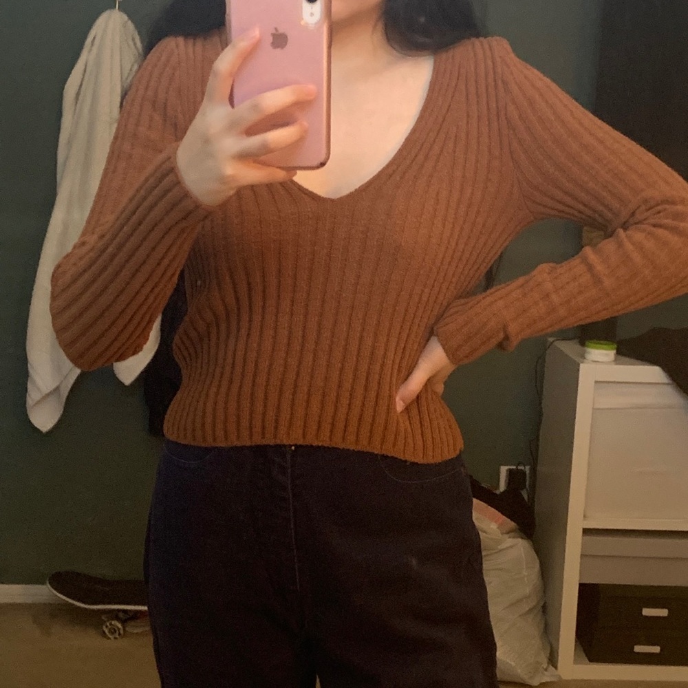 Cropped Burnt Orange/Brown knit sweater